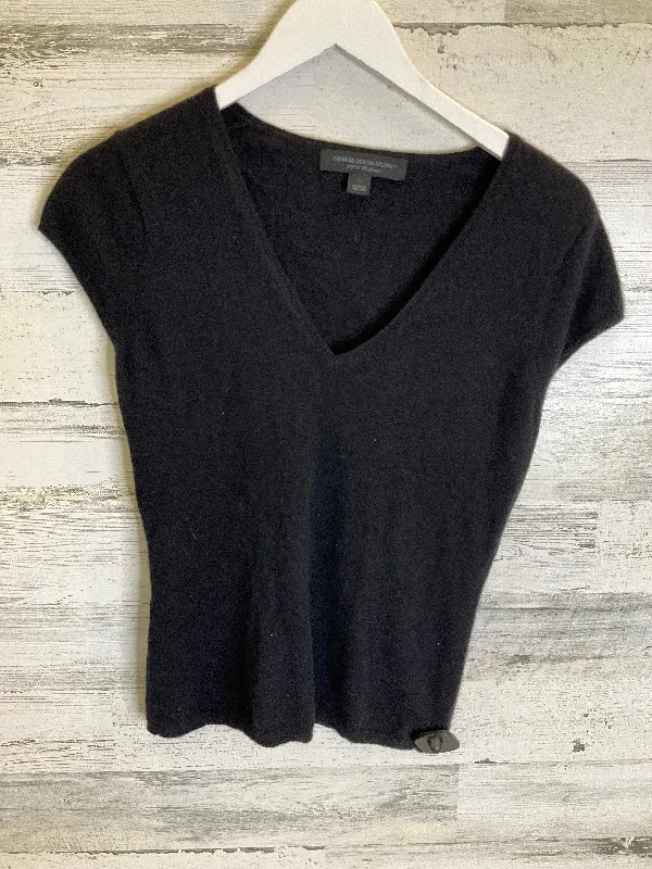 Black Top Short Sleeve Express Design Studio, Size L