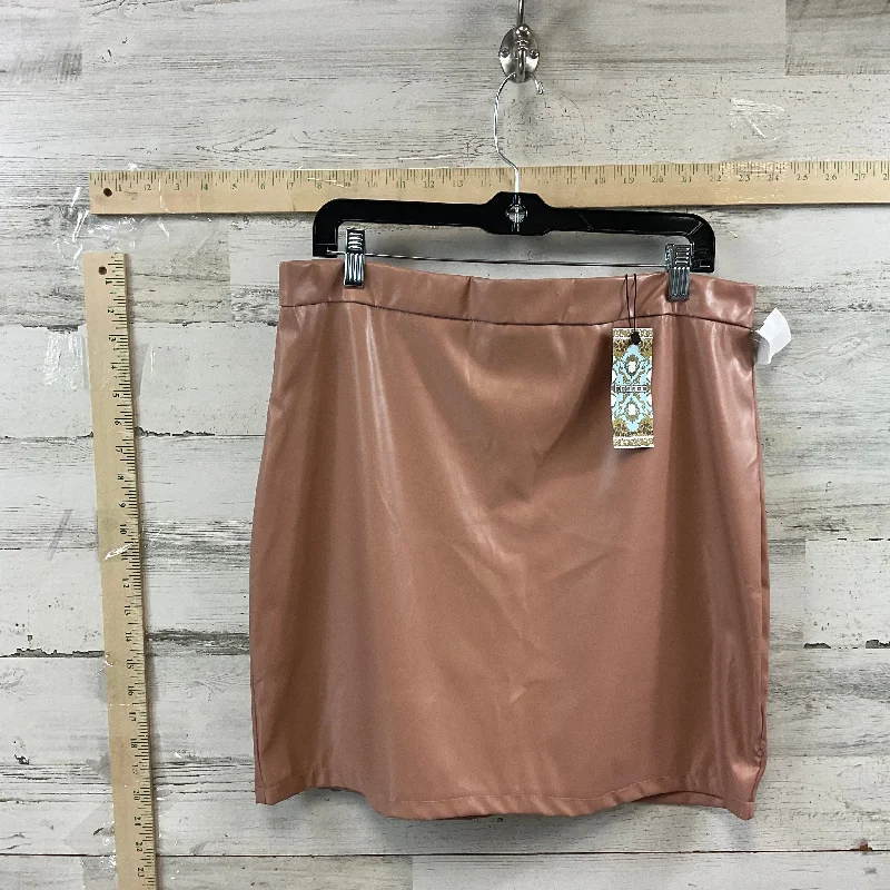 Skirt Mini & Short By Boohoo Boutique  Size: 12